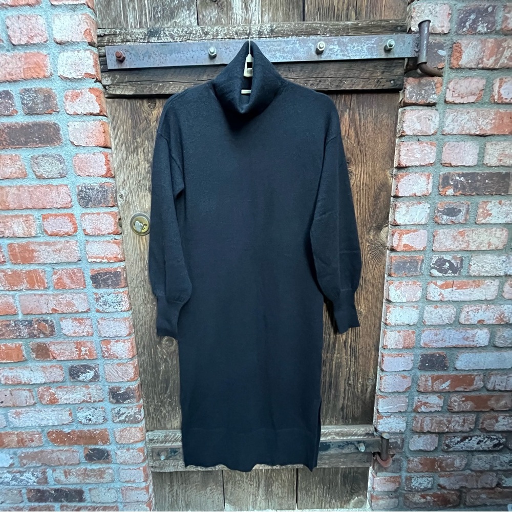 The Cashmere Project Black Turtleneck Sweater Dress w. Peekaboo Back Sz S